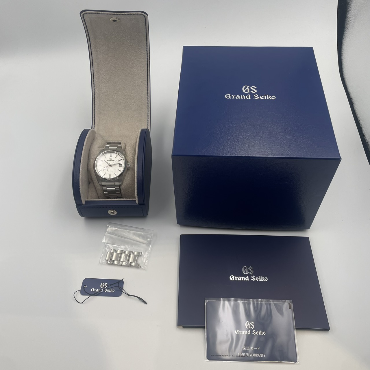 Grand Seiko (�����ɥ�������) ���ץ�󥰥ɥ饤�� SBGA465 �ۥ磻�� 2025ǯ12�� 4����Ĵͭ ��°�ʴ��� ����� ST-115 ���ض�Ź