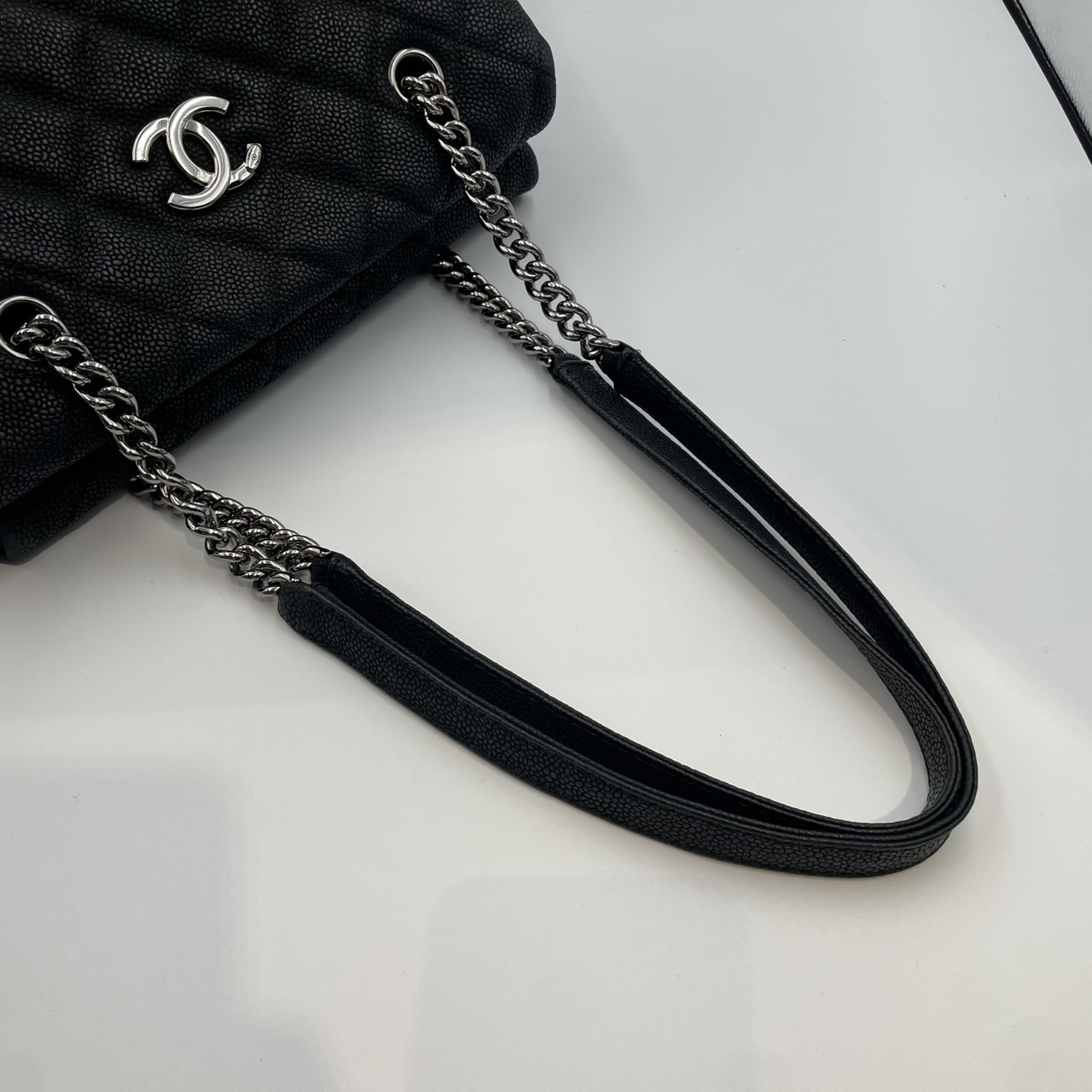 CHANEL(����ͥ�) ��������ȡ��ȥХå� ���եȥ���ӥ������� �֥�å� 16���� �����ɡ������뤢�� ���AB CAB-490 (���ض�Ź)