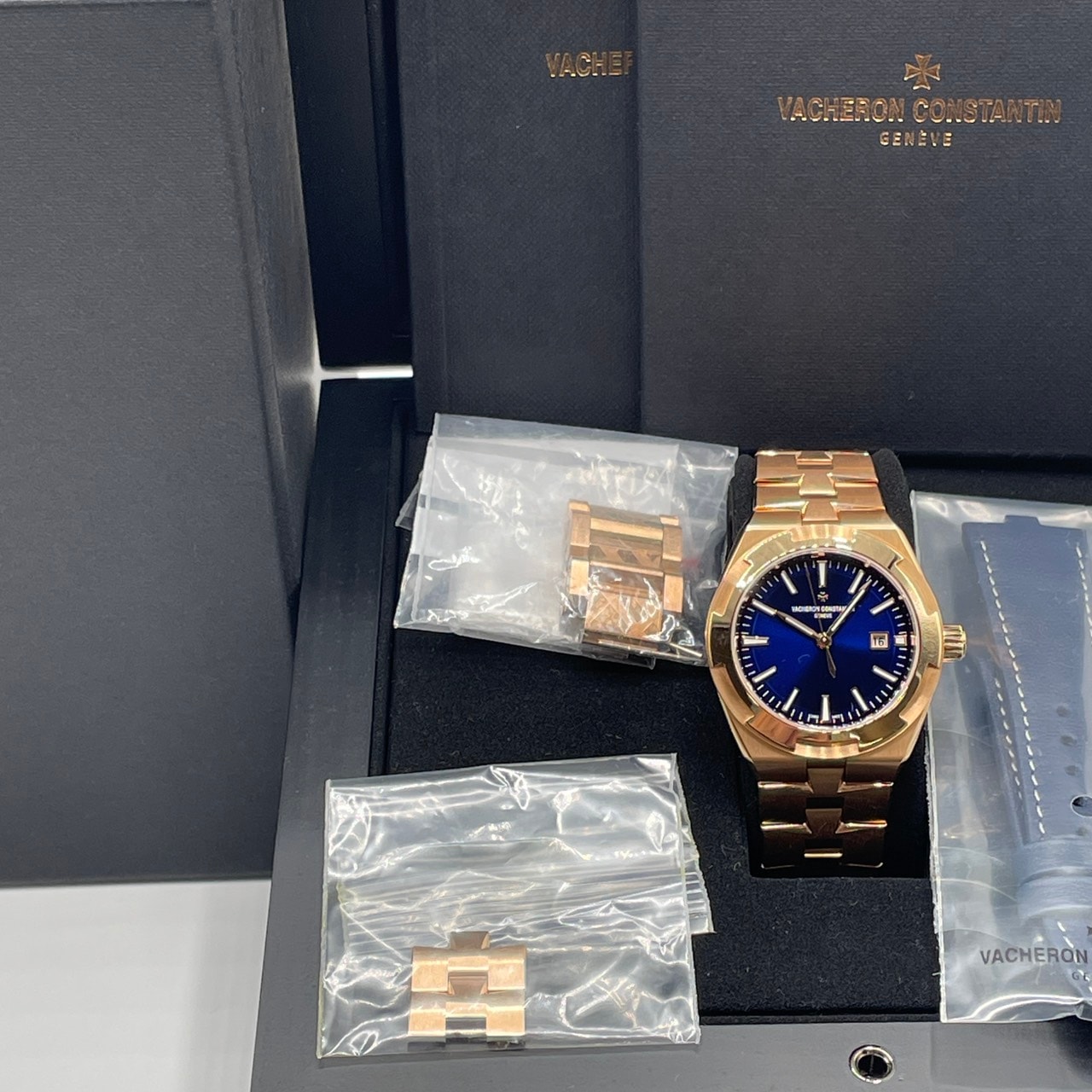 VACHERON CONSTANTIN (����������� ���󥹥��󥿥�)   4600��/200R-B979 �����Х����� �����ȥޥƥ��å� ����	������ʡ�AF-292������Ź��	