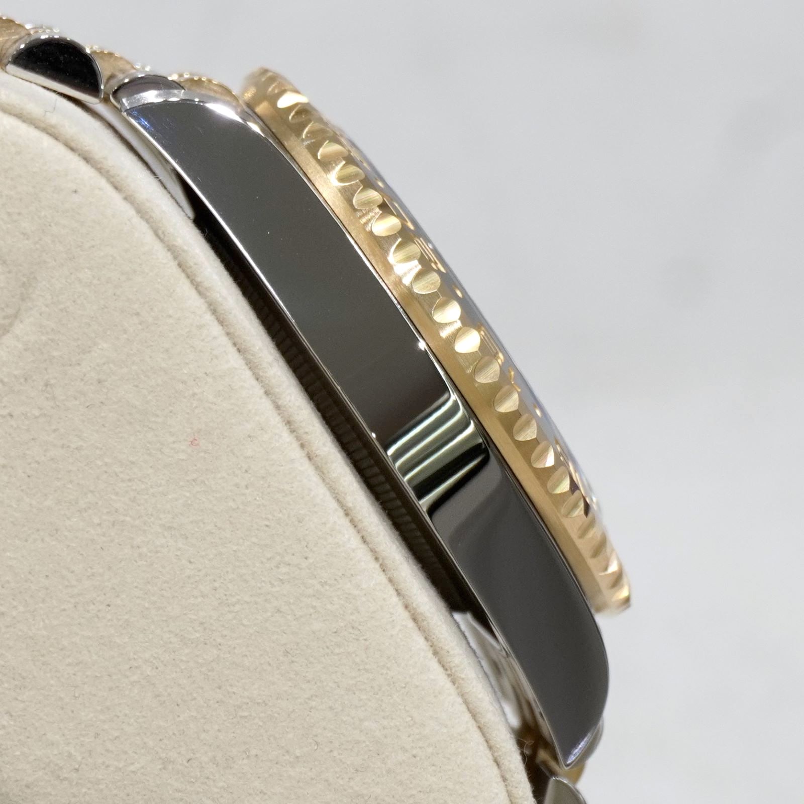 C-279 ROLEX (����å���) GMT�ޥ������� �ӻ��� 126713GRNR �֥�å� SS/YG ����ӥ꡼ ����̤Ĵ�� ��°�ʴ��� ����Ʊ�� ���Ź