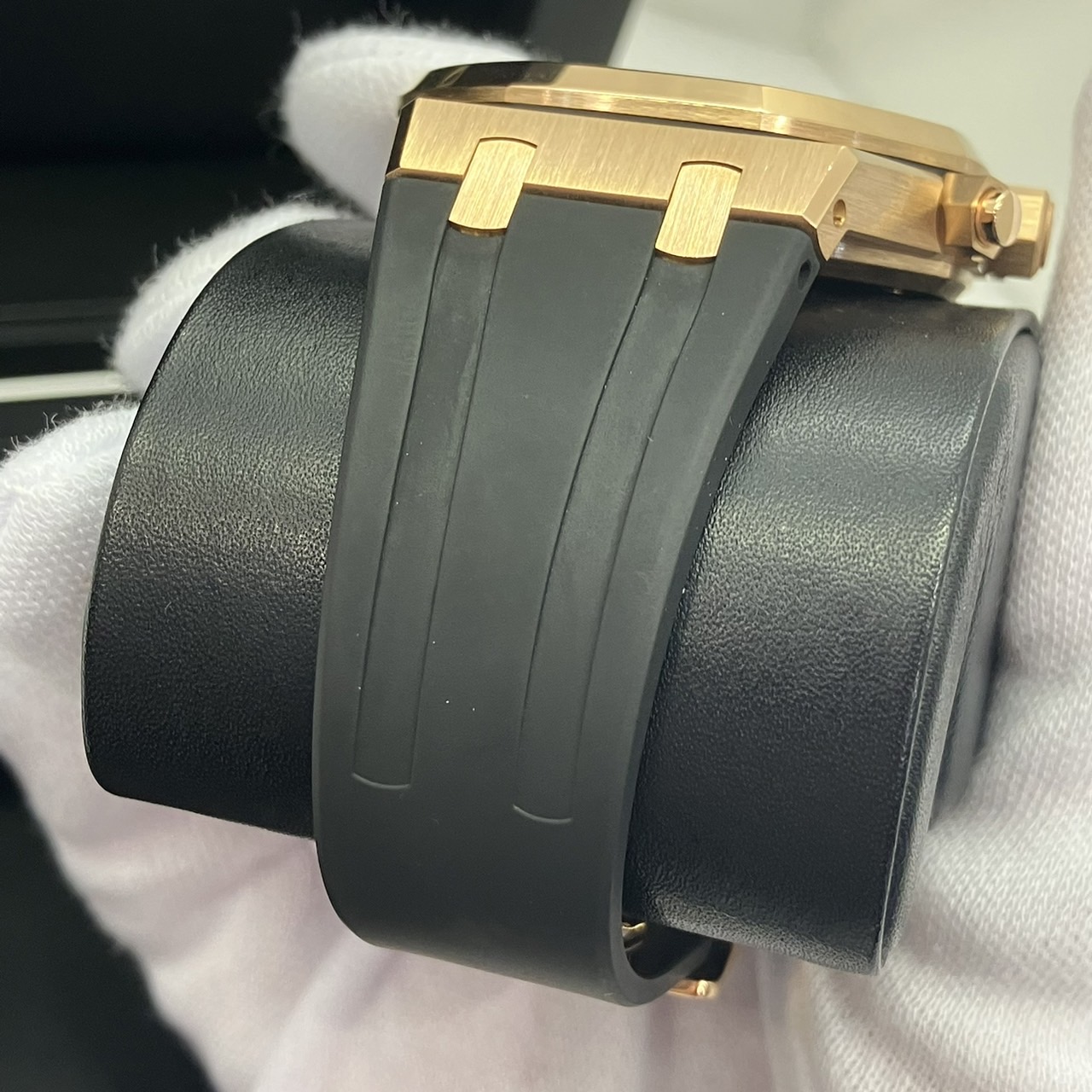 AUDEMARS PIGUET(�����ǥޥԥ�) ������륪���� 26320.OR.OO.D002CR.01 �֥�å� 750RG �������� OH������ ��ţ� UG-421 (����Ź)