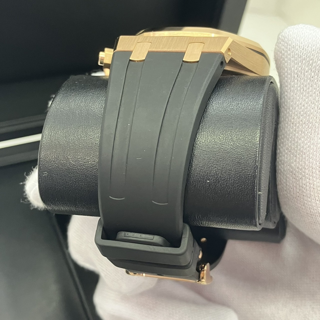 AUDEMARS PIGUET(�����ǥޥԥ�) ������륪���� 26320.OR.OO.D002CR.01 �֥�å� 750RG �������� OH������ ��ţ� UG-421 (����Ź)