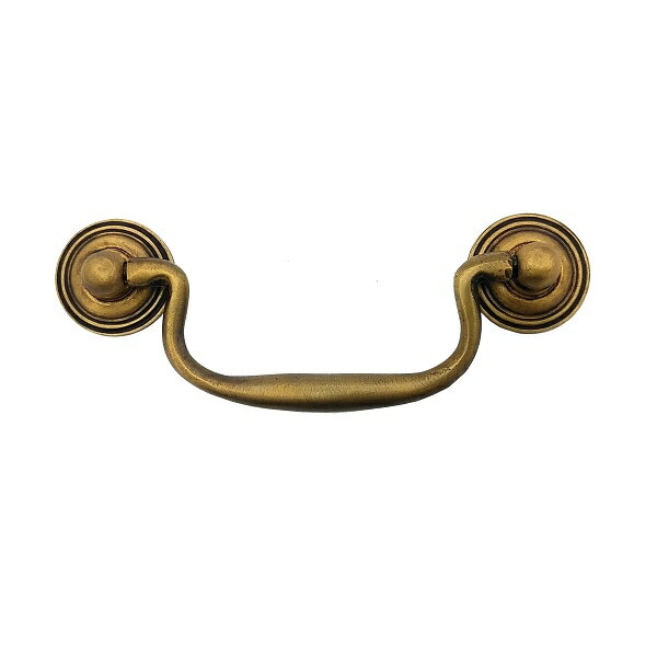 海外アンティーク　サイドテーブル　引き出し　真鍮取っ手　鋲打ち imgrc0067950983.jpg