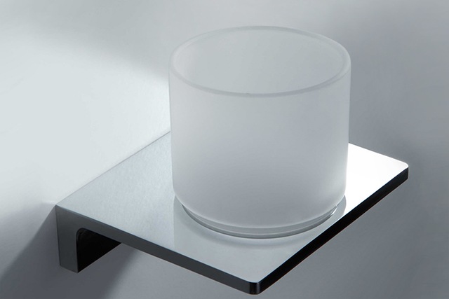 ���饹�ۥ���� ND7605C