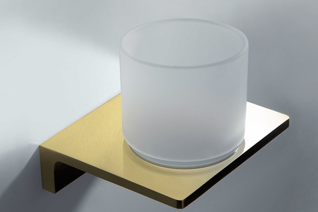 ���饹�ۥ���� ND7605G