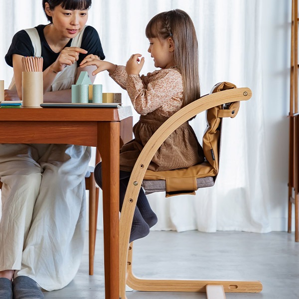 ファルスカ スクロールチェアプラスバウンサーハイチェアトレイカバークッション 楽天市場】【公式販売店】ファルスカ スクロールチェア用 トレイカバー