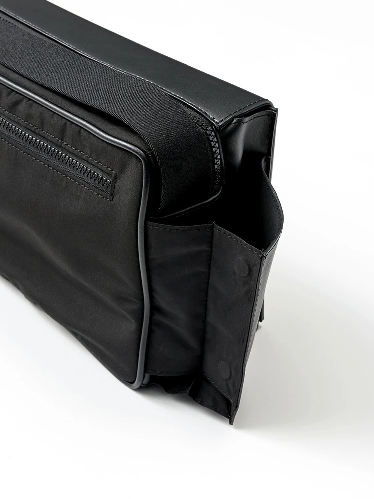 MATO by MARLMARL マトーバイマールマール ポストバッグ / ブラック