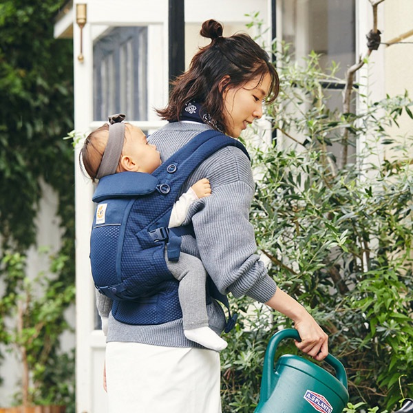 ErgoBabyCarrier SG �����ץ� ���եȥե�å��� �ߥåɥʥ��ȥ֥롼 ���ѥ��С��դ�3�����å� / �����������ȥ������ͥ��ӡ�������SG�����ѥ��С�+�����ѥåɡ�