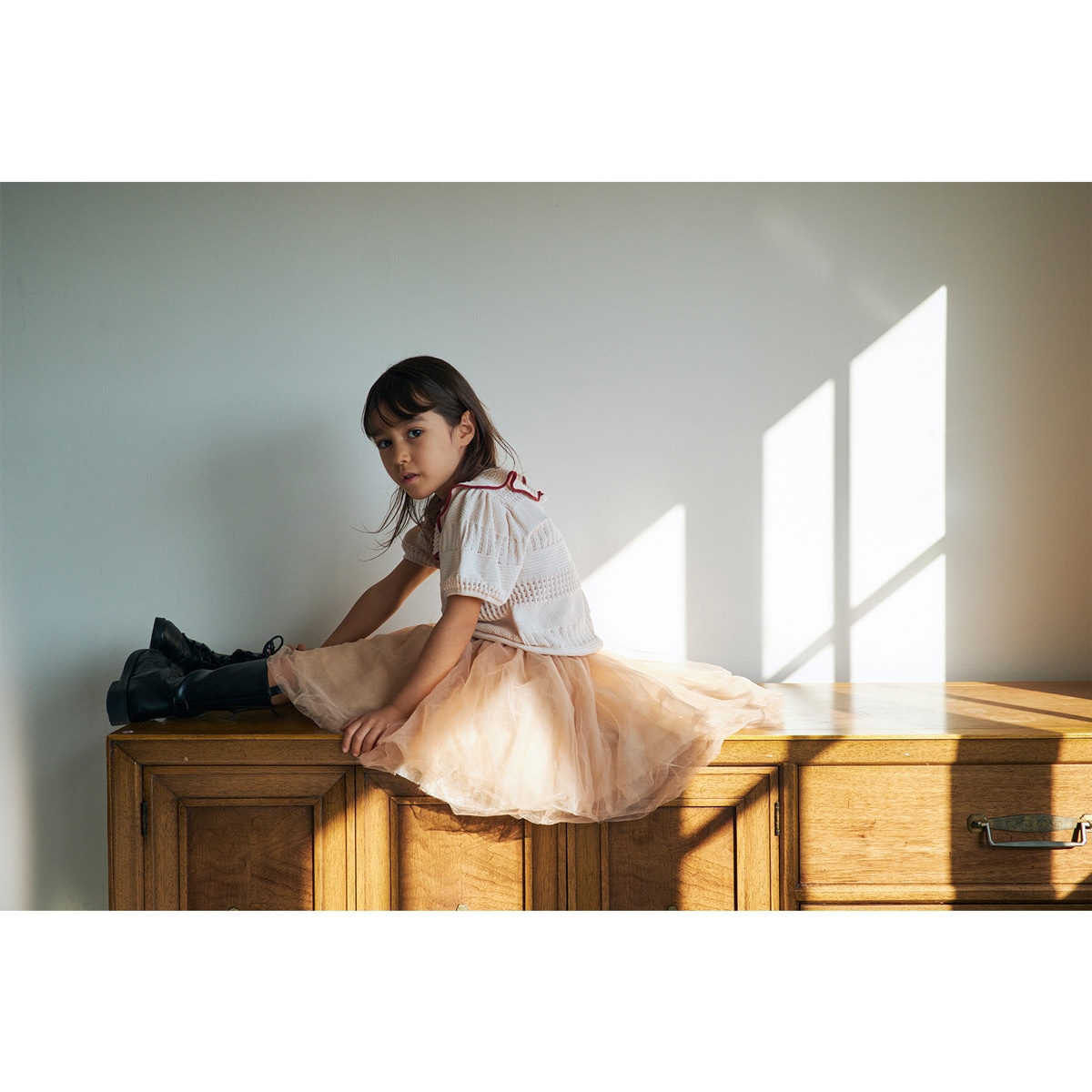 MARLMARL ニットフリルブラウス (100-110cm) / ベニ ｜ ブリベビ