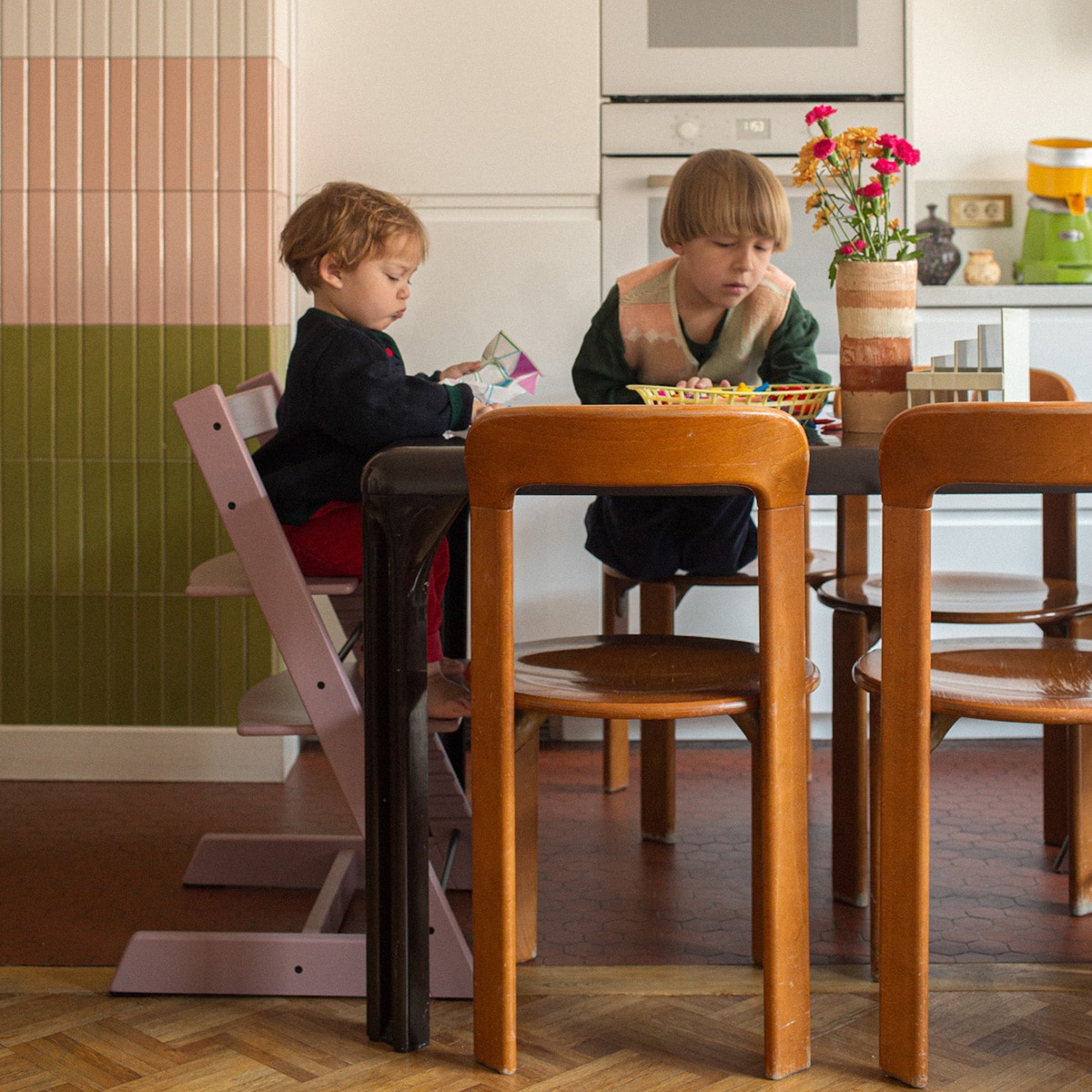 ベビーセットV3 付き STOKKE ストッケトリップトラップ ブラック 正規販売店 ストッケ トリップトラップ トレイ ブラック Stokke