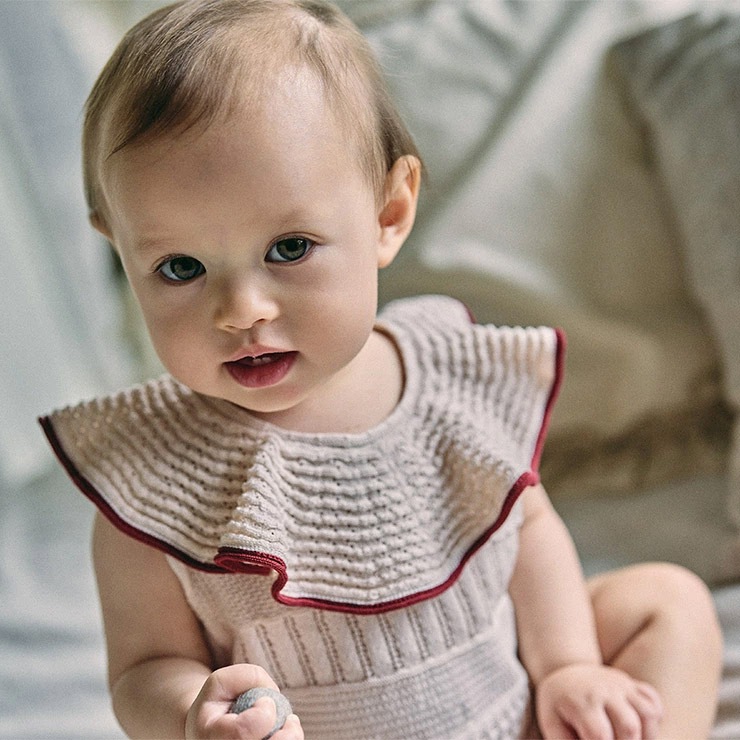 マブリ　フリルニットロンパース マブリ フリルニットロンパース