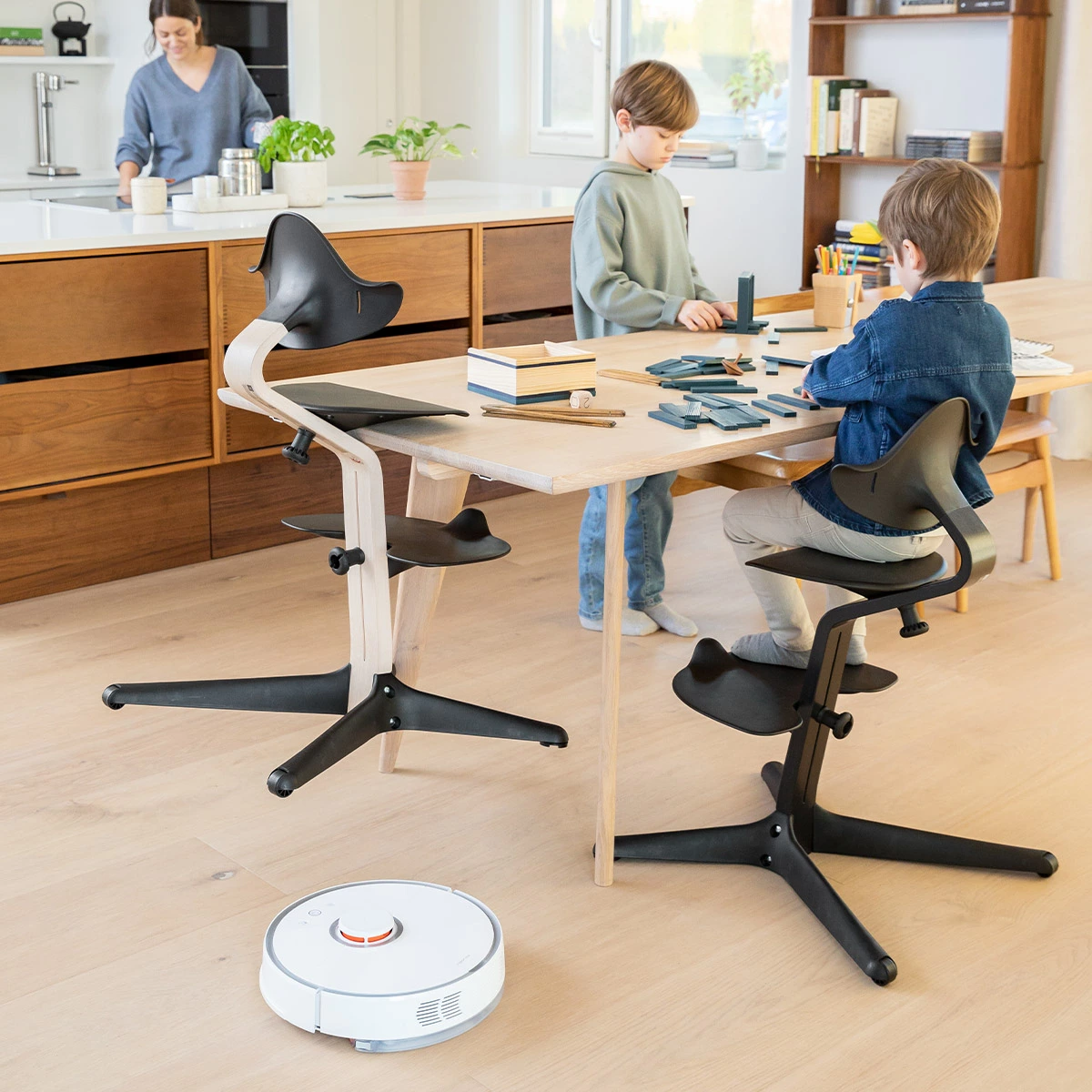 ストッケ STOKKE ノミ チェア ブラック ブラック ブリベビ通販