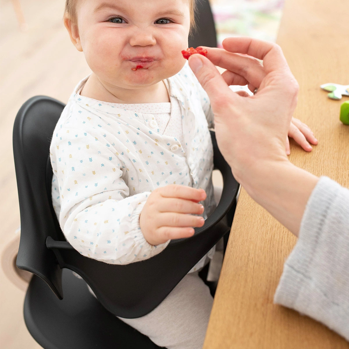 ストッケ STOKKE ノミ チェア ブラック ブラック ブリベビ通販