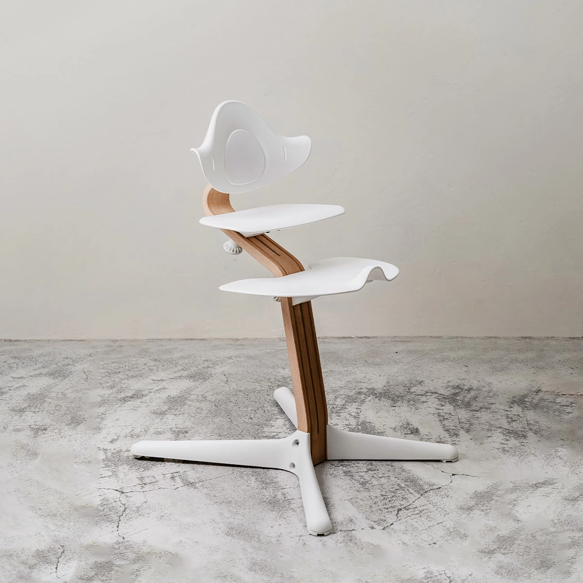 ストッケ STOKKE ノミ チェア ナチュラル ホワイト ブリベビ通販