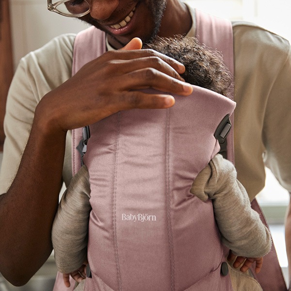 ベビーチェア　ピンク　ベビービョルン BabyBjorn ベビービョルン ベビーキャリア MINI ウーヴン / ダスティ