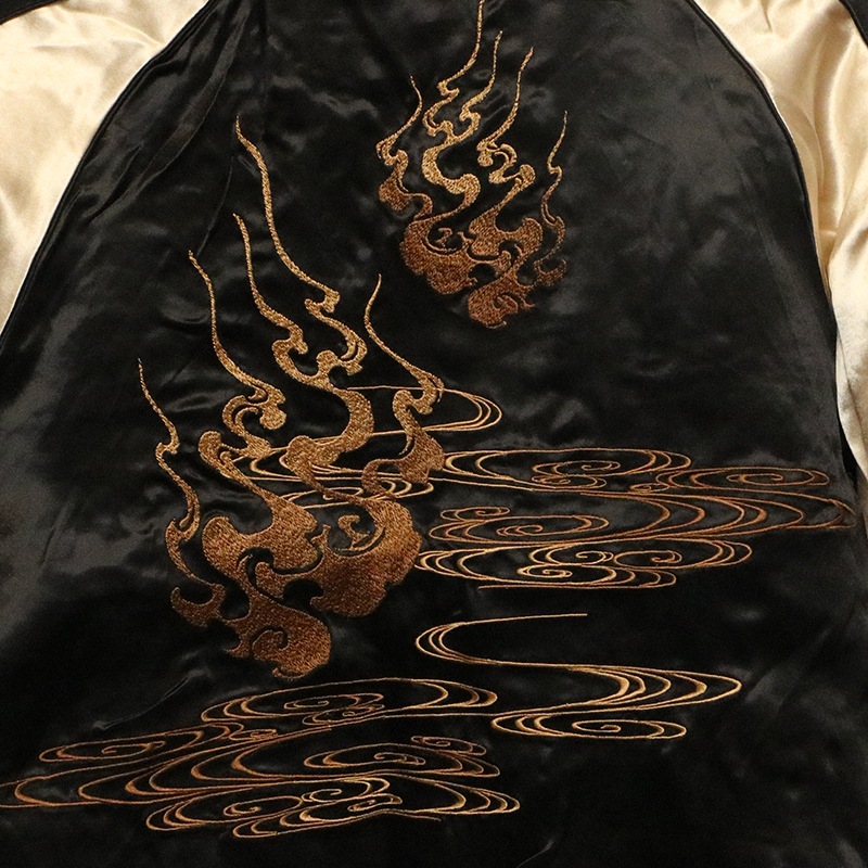 絡繰魂 粋 × 古都古都 火炎 九尾の狐 柄 刺繍 和柄 リバーシブル 絡繰魂 粋 × 古都古都 火炎 九尾の狐 柄 刺繍 和柄 リバーシブル