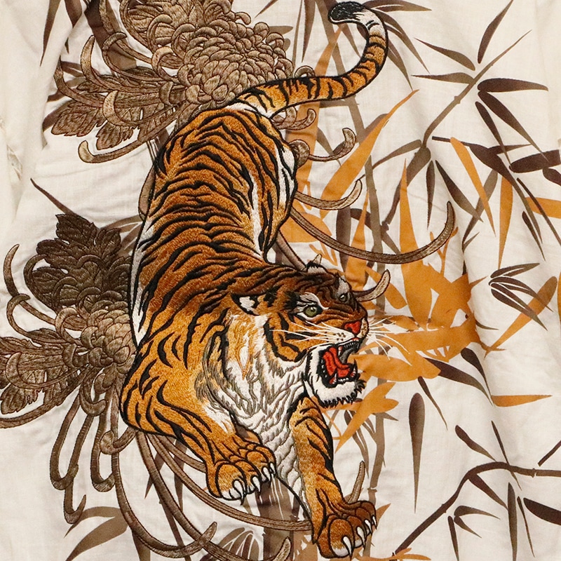 絡繰魂 粋 からくりだましい いき 信長の虎 柄 刺繍 和柄 甚平