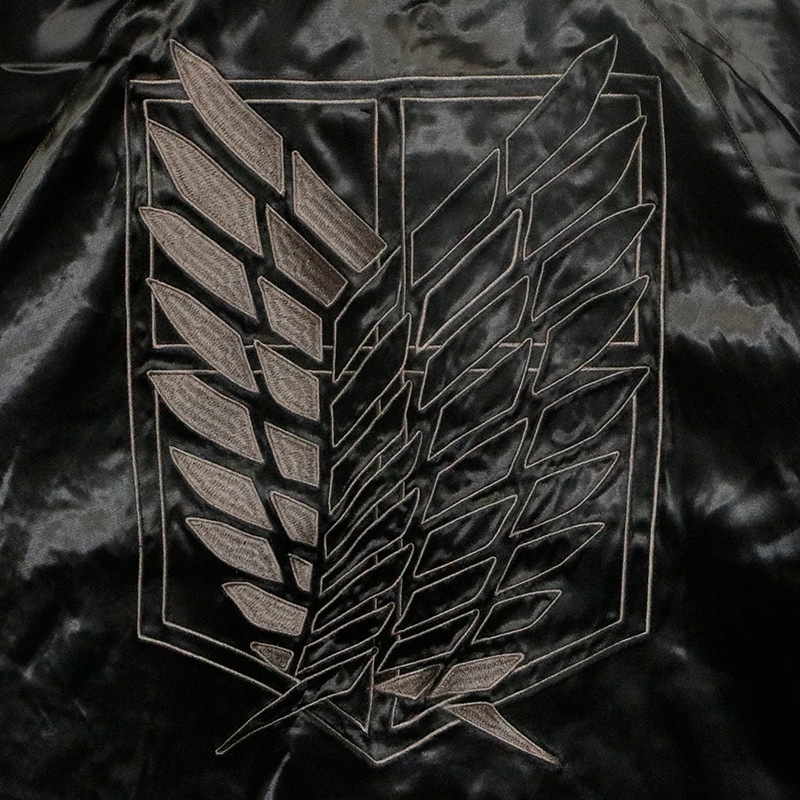 進撃の巨人 Attack on Titan リヴァイ × 獣の巨人 刺繍 リバーシブル