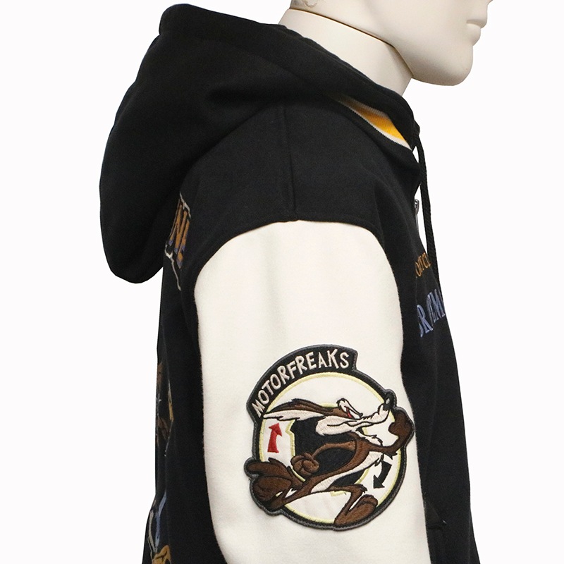 スタジャン TROOP AMERICA THE BRAVEMAN × LOONEY TUNES ロード・ランナー ＆ ワイリー