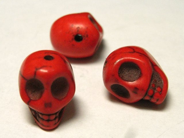 スカルビーズ ドクロ アクセサリーパーツ レッド サイズ：中