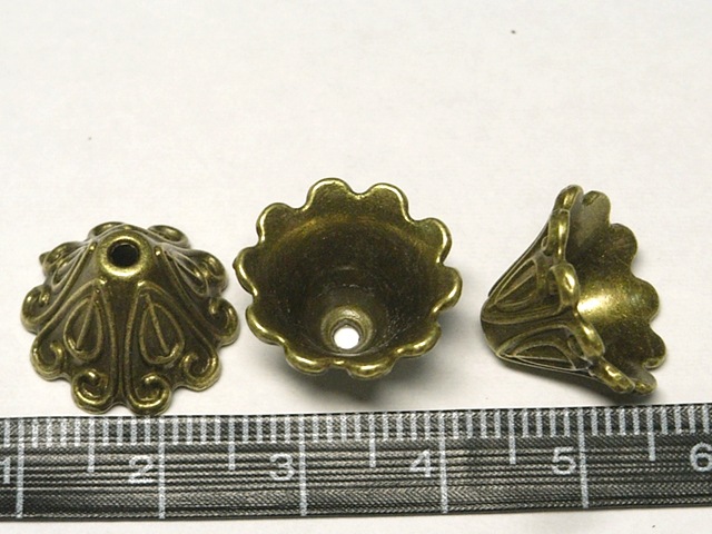 エンドキャップ アクセサリーパーツ フラワー 真鍮古美 内径約1.8