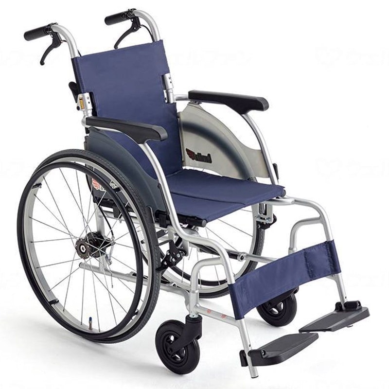 自走用車椅子 BML22-40SB 前輪7インチ・ノーパンクタイヤ・介助