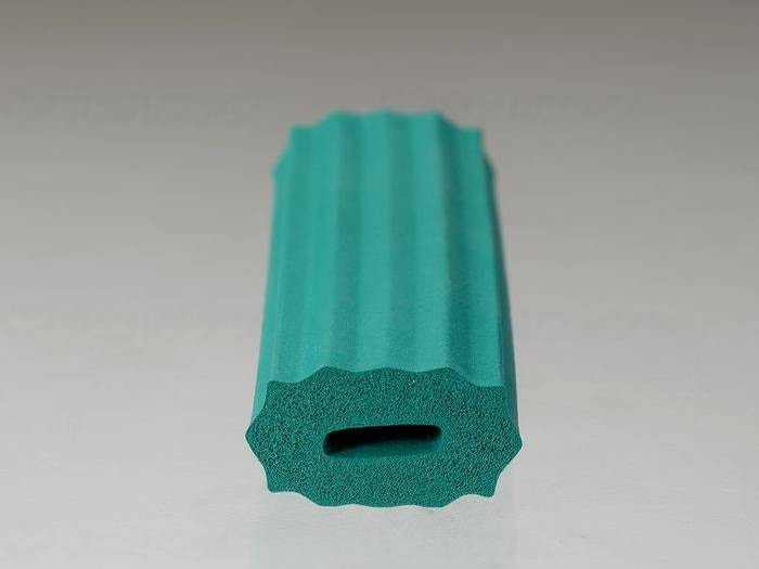 【サマーセール10%OFF】平形スポンジ（１個入り）１４×２５長９０