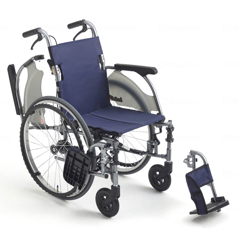 自走用車椅子CRT－3 背折れ式・介助ブレーキ付・肘掛け跳ね上げ