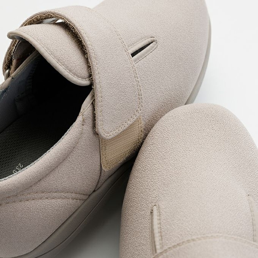 1137 ダブルマジック3 ストレッチ 3E 両足