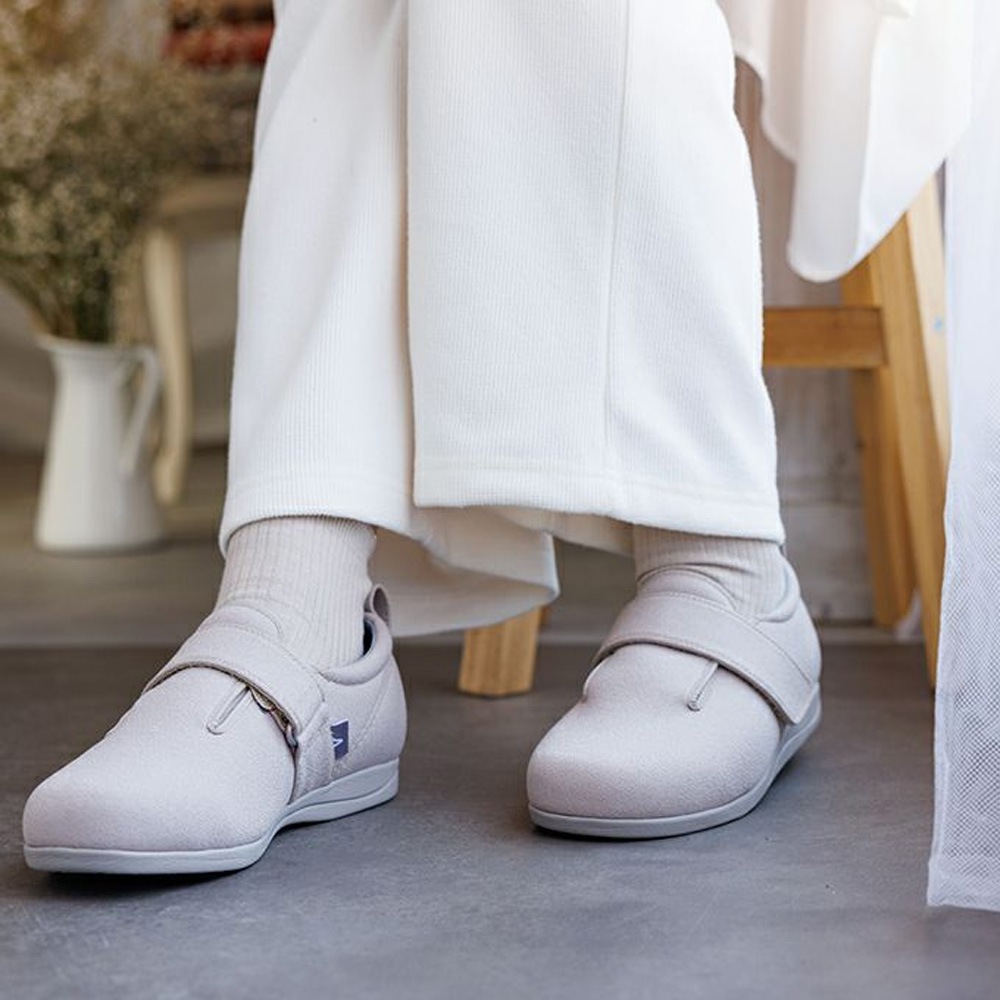 1137 ダブルマジック3 ストレッチ 3E 両足