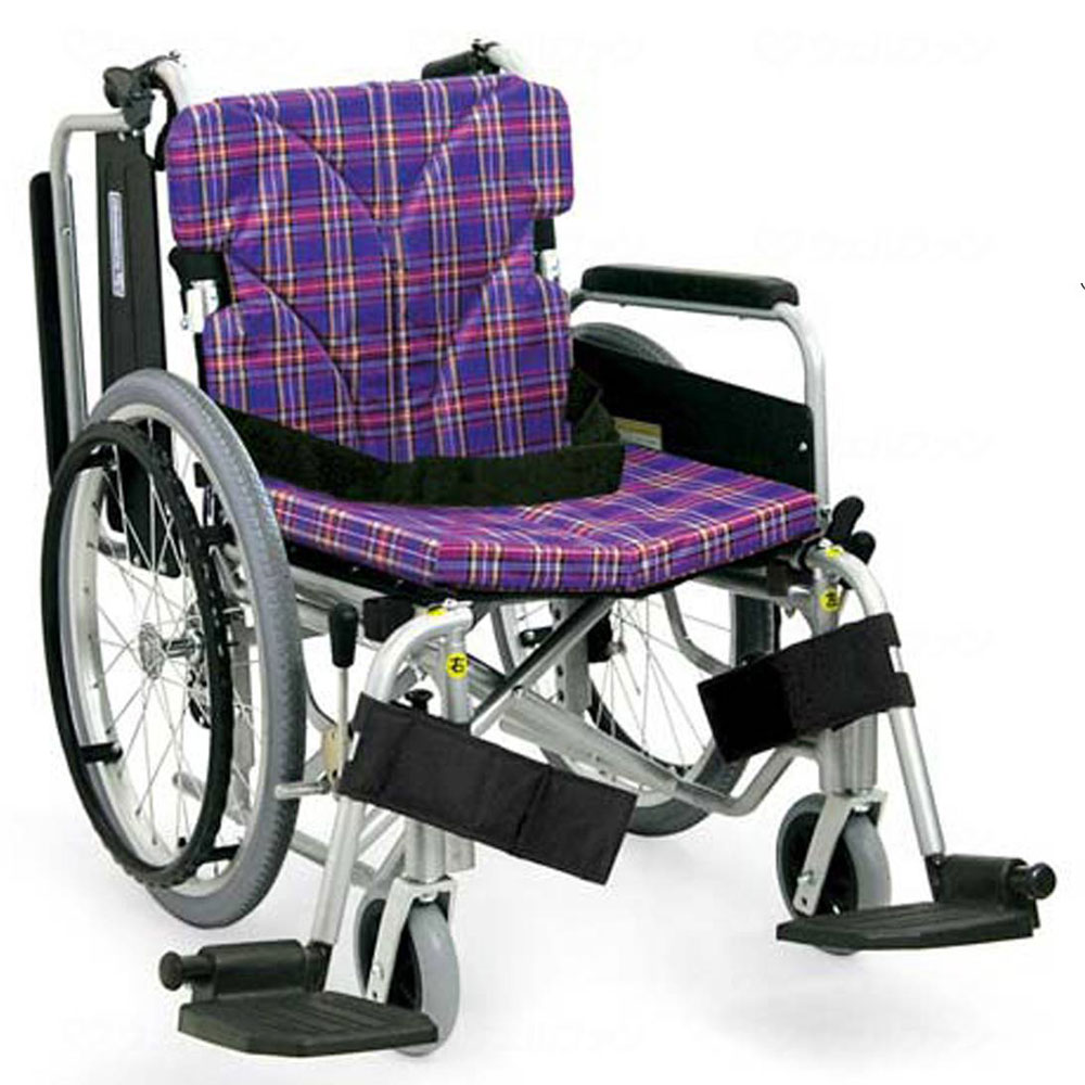 【父の日クーポン最大10%OFF】自走用車椅子KA820-40(38・42)B-LO(低床)介助ブレーキ付・肘跳ね上げ式・足台エレベーティング&スイングアウト