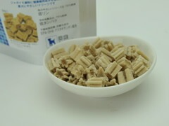 【メール便対応可】国産犬用おやつ 関節の健康維持に配慮したトリーツ Dr.Voice やさしいシリーズ 関節にやさしいトリーツ 51g 【低アレルゲン/犬/おやつ/関節】