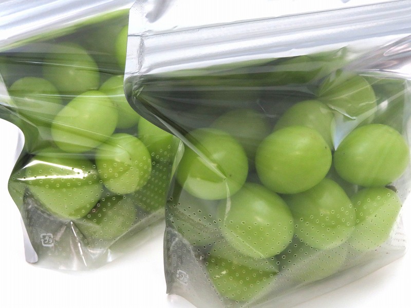 KB Zip de エアスルー 1816銀(大) 180×160mm　50枚/袋　ぶどうの粒200ｇ