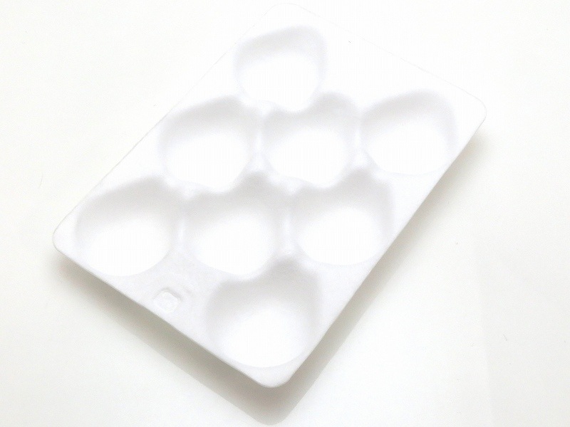 イチゴトレイ　(8穴)　PS+不織布　50枚/袋　イチゴ化粧箱専用