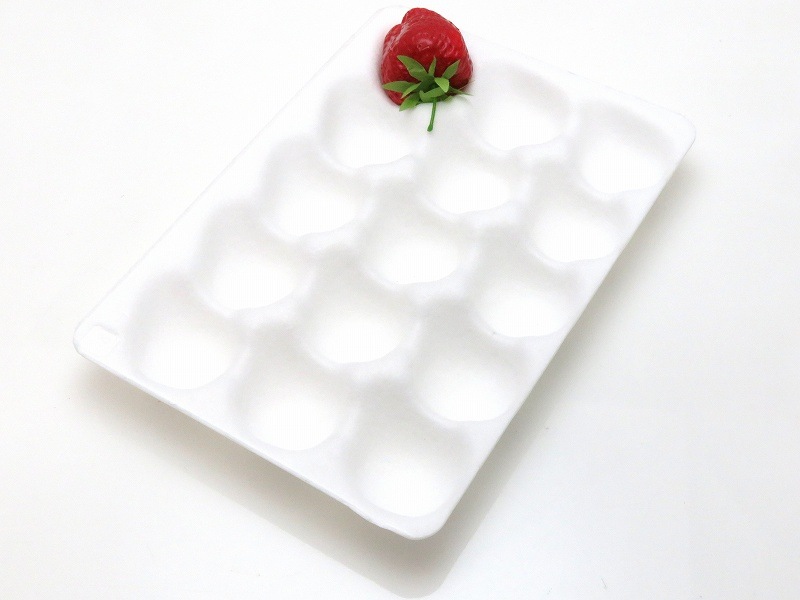 イチゴトレイ　(15穴)　PS+不織布　50枚/袋　イチゴ化粧箱専用
