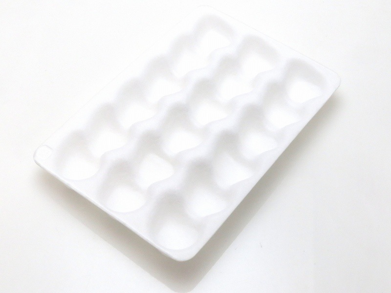 イチゴトレイ (18穴) PS+不織布 50枚/袋 イチゴ化粧箱専用