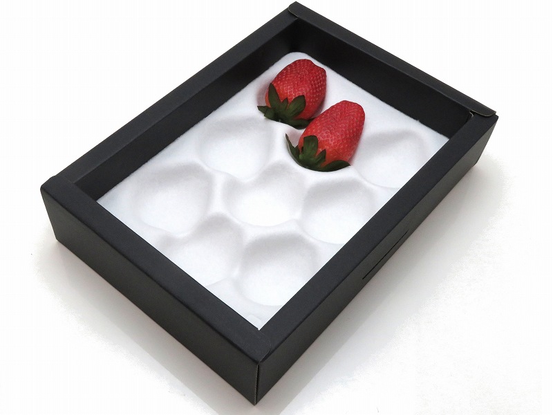 イチゴトレイ　(9穴)　PS+不織布　50枚/袋　イチゴ化粧箱専用