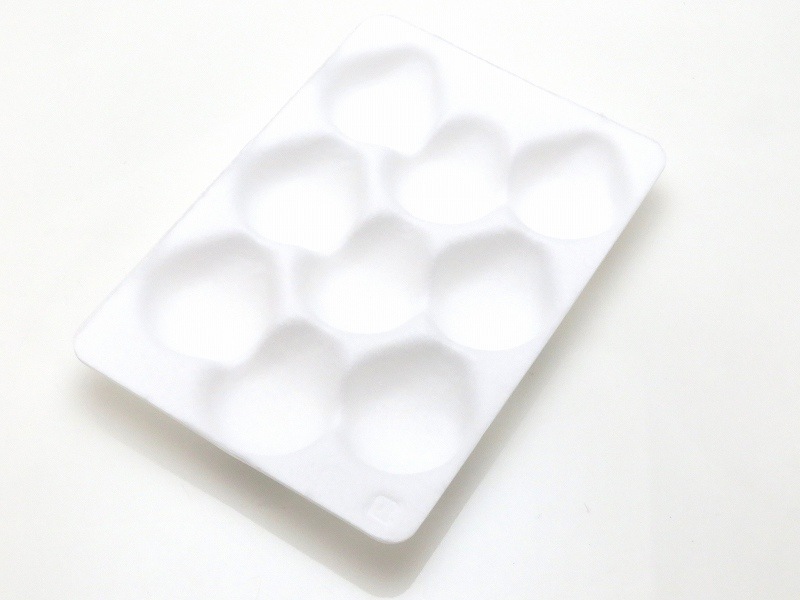 イチゴトレイ　(9穴)　PS+不織布　50枚/袋　イチゴ化粧箱専用