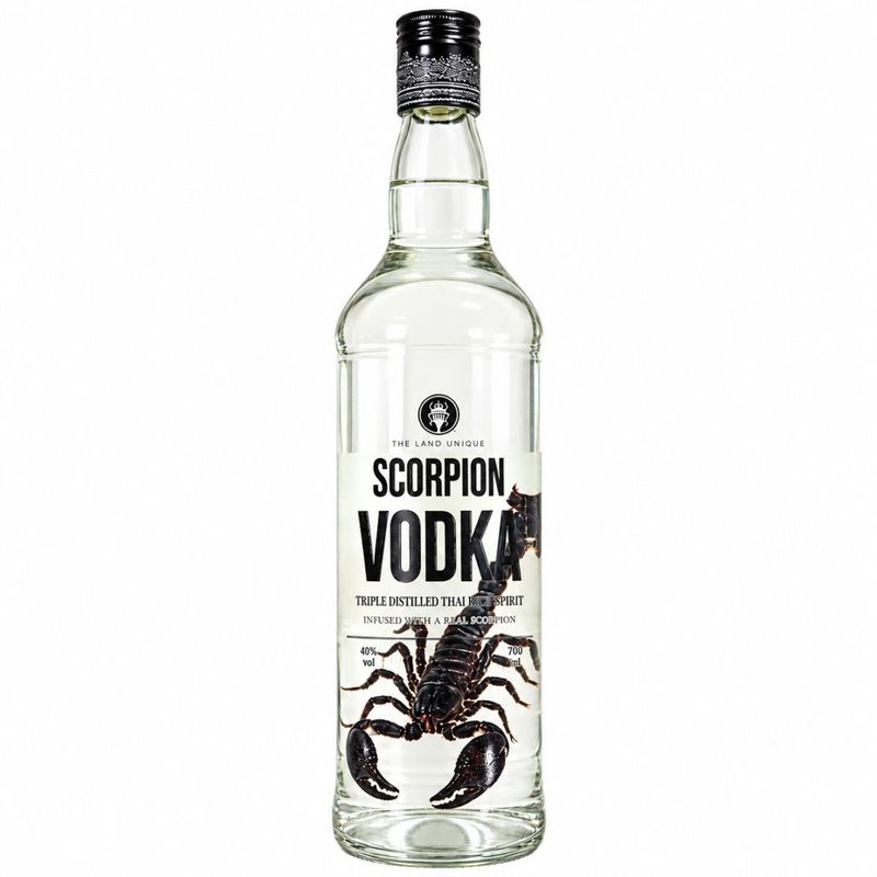 �ڥ���åפ�������ۥ֥�å��������ԥ��� �����å� 700mL Alc.40 (BLACK SCORPION VODKA)