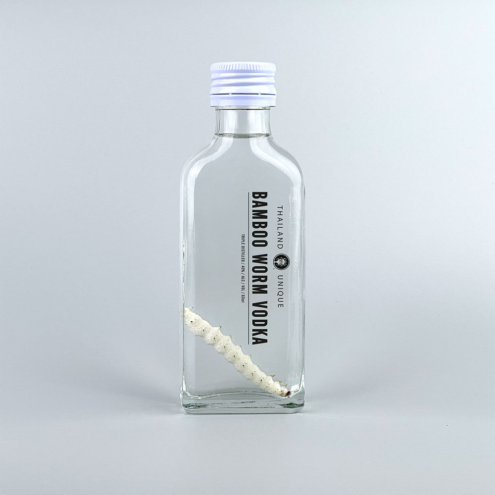 �Х�֡���� �����å� 60mL Alc.40 (BAMBOO WORM VODKA)