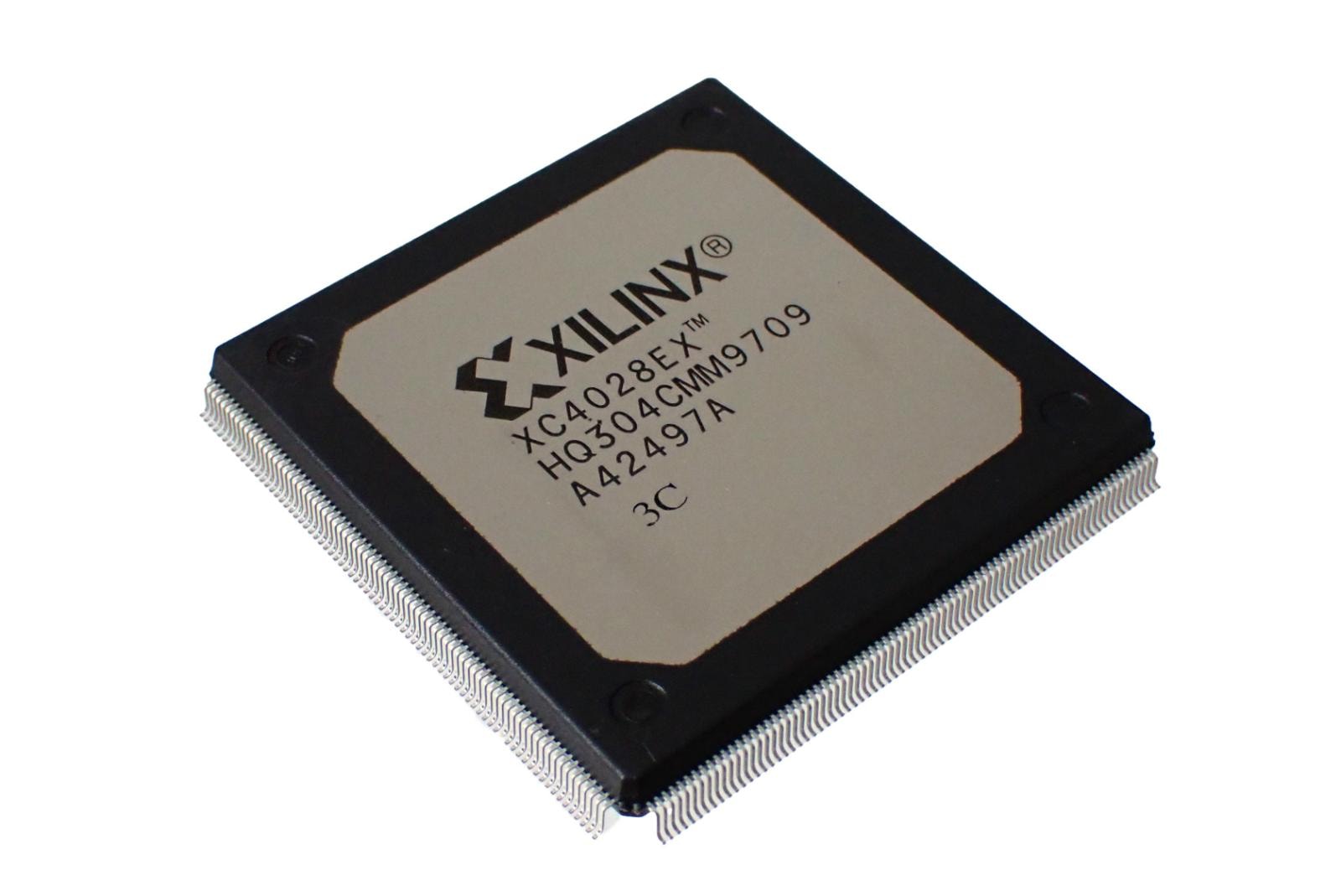 XILINX FPGA XC4028EX-3HQ304C