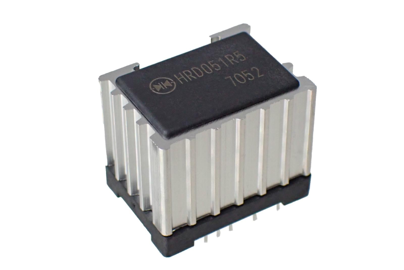 SHINDENGEN 絶縁型 DC / DC コンバータ 5V 1.5A HRD051R5