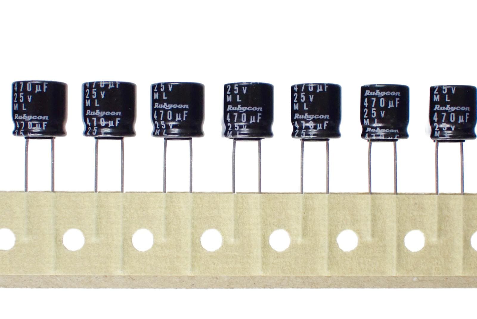 Rubycon ラジアルリード 小形 アルミ電解コンデンサ 低プロファイル品 25V 470μF 105° 25ML470MEFCT810X9 (5個セット)