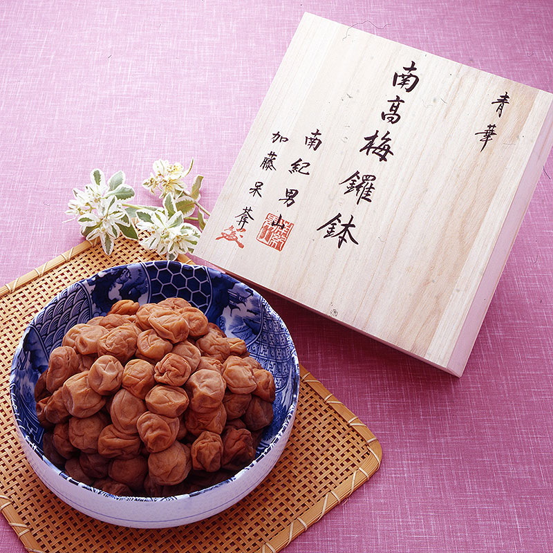 木箱入 南紀男山鑼鉢入 南高梅 2kg<br>南高梅はお好みのお味をお選び