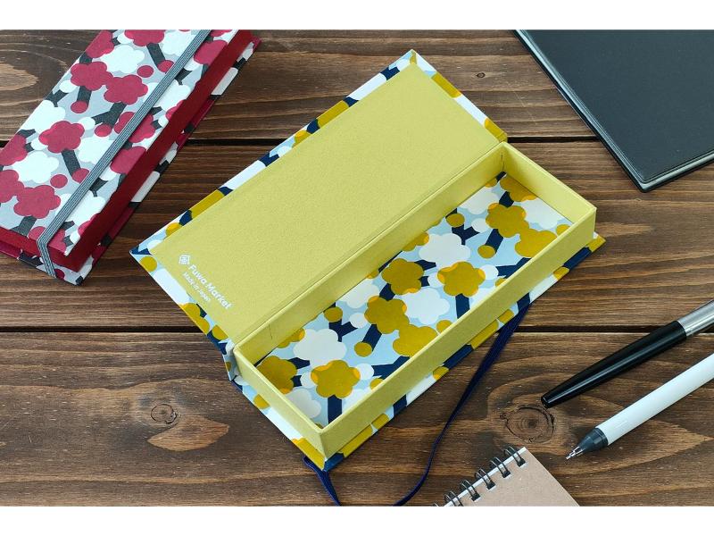 FuwaMarket 手染め和紙 ペンケース ゴムバンド付 梅 YELLOW