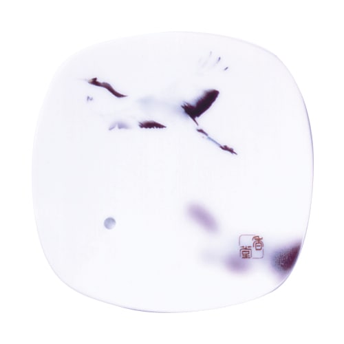 静寂を守っていた厳冬の銀世界。鶴を描いた香皿です。夢の夢 冬響香皿(ふゆひびき)