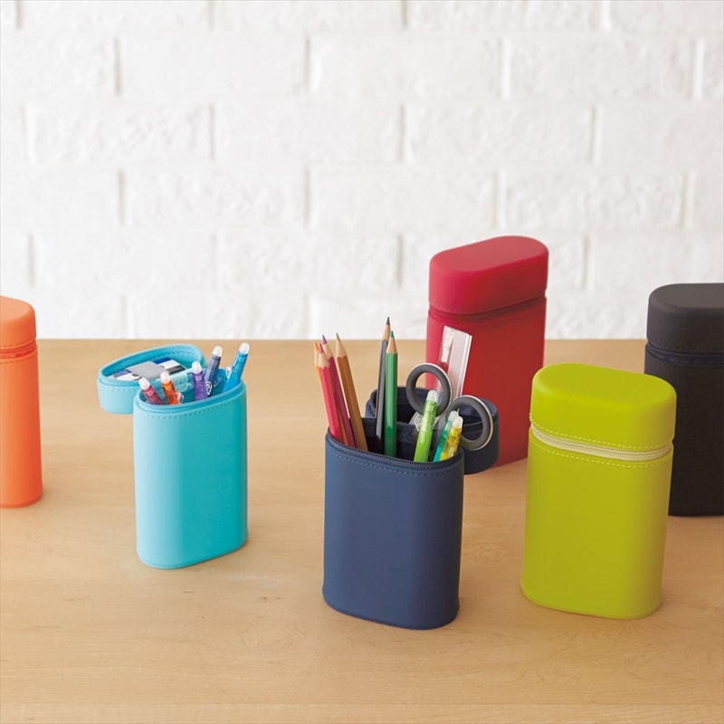 やわらかく手触りのいいシリコン素材の小物入れ LIHIT LAB SMART FIT ACTACT スタンドペンケース＜オーバルタイプ＞