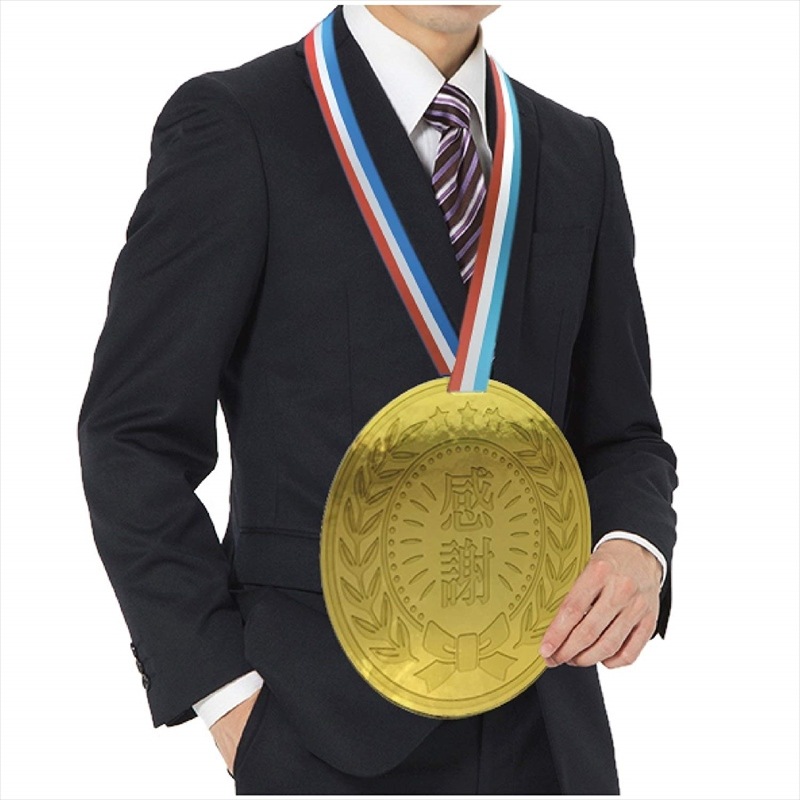 寄せ書きの新しいカタチ☆ アルタ 色紙 寄せ書き 大きな金メダル