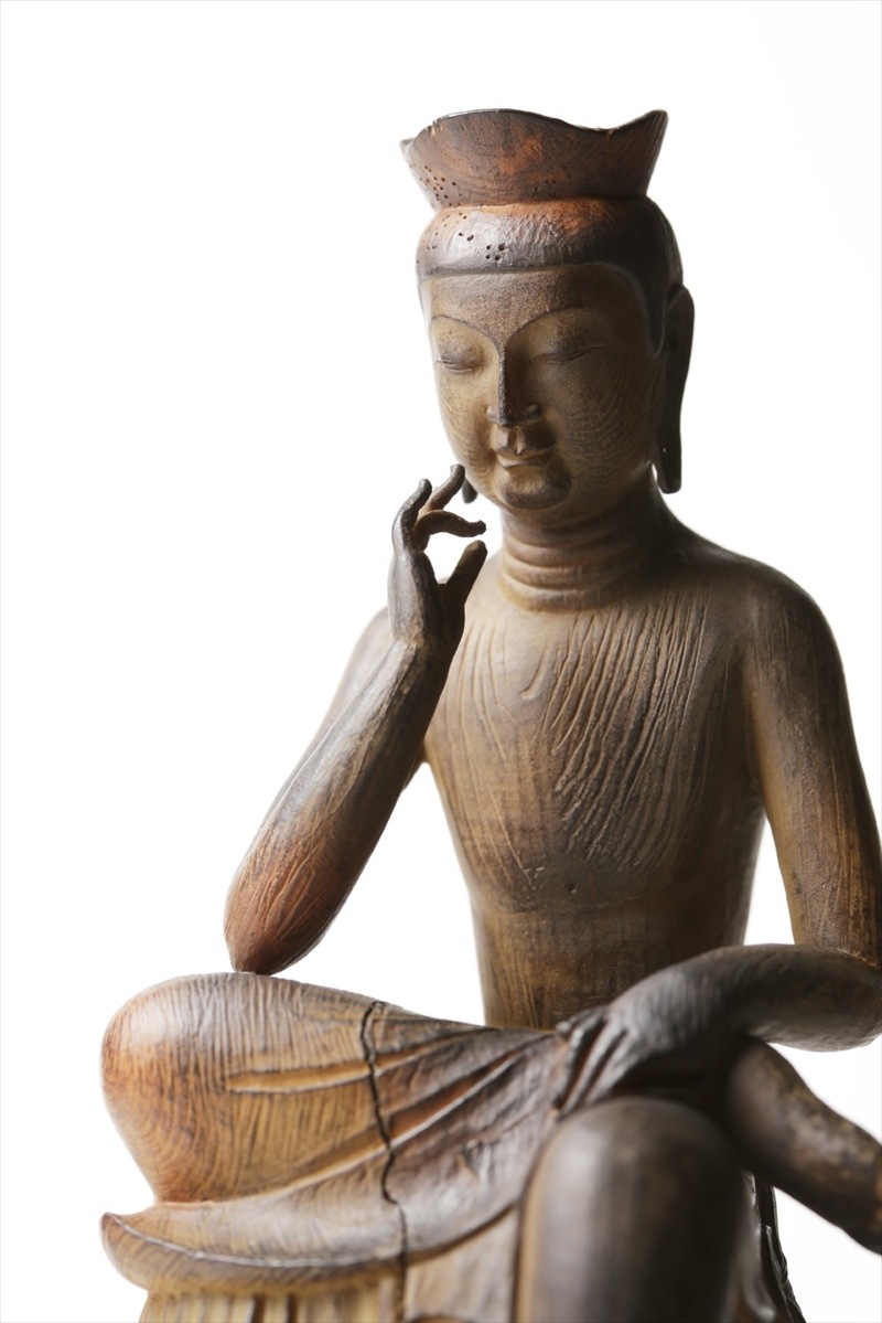 約20cmの掌サイズの姿の中に日本の匠の技を凝縮! 身近における仏像 
