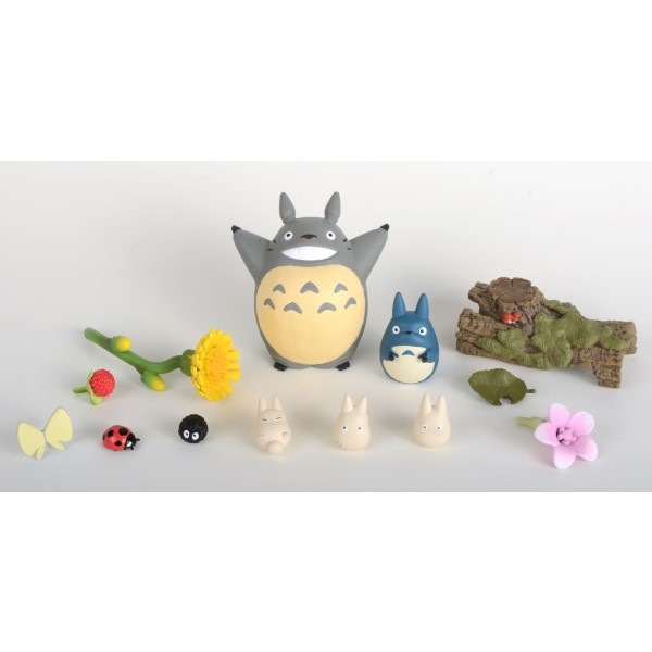 【期間限定セール　3/3迄】となりのトトロ
コレクションボックス Amazon.co.jp: となりのトトロ (3) (アニメージュコミックス